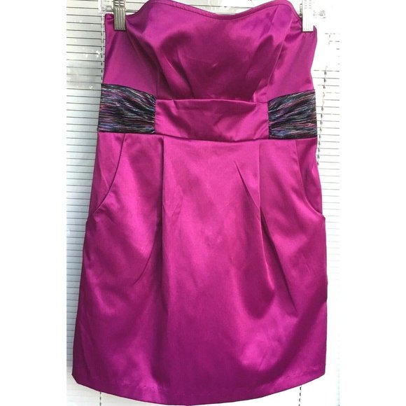 Akira Chicago Strapless Mini Dress Size M Fuchsia Purple Sexy Club Stretchy - Picture 3 of 12